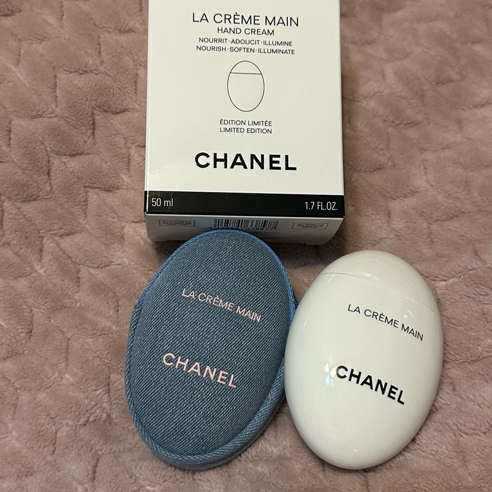CHANEL La Crème Main Hand Cream with Blue Case